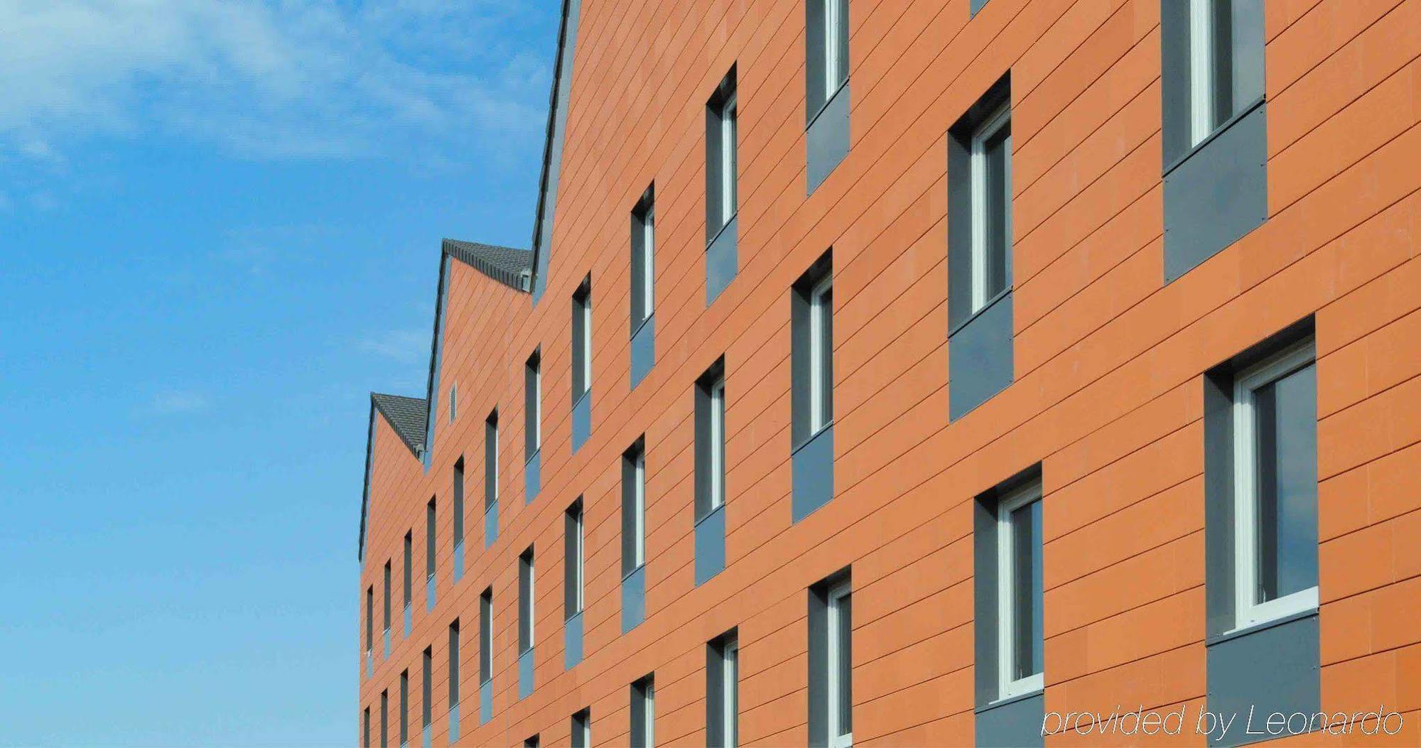 Ibis Lyon Est Chaponnay Hotel Kültér fotó